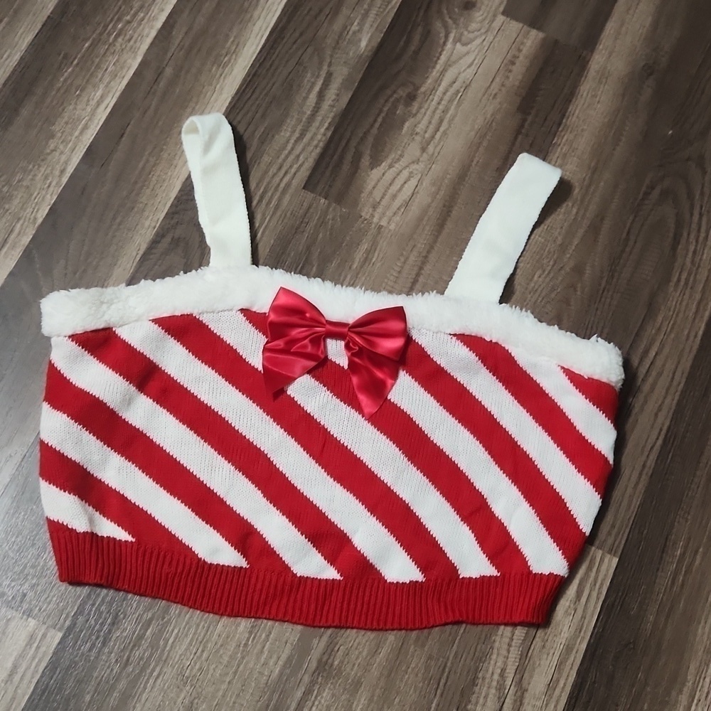 Christmas Red & White Stripe Sweater Tank Size XL Juniors